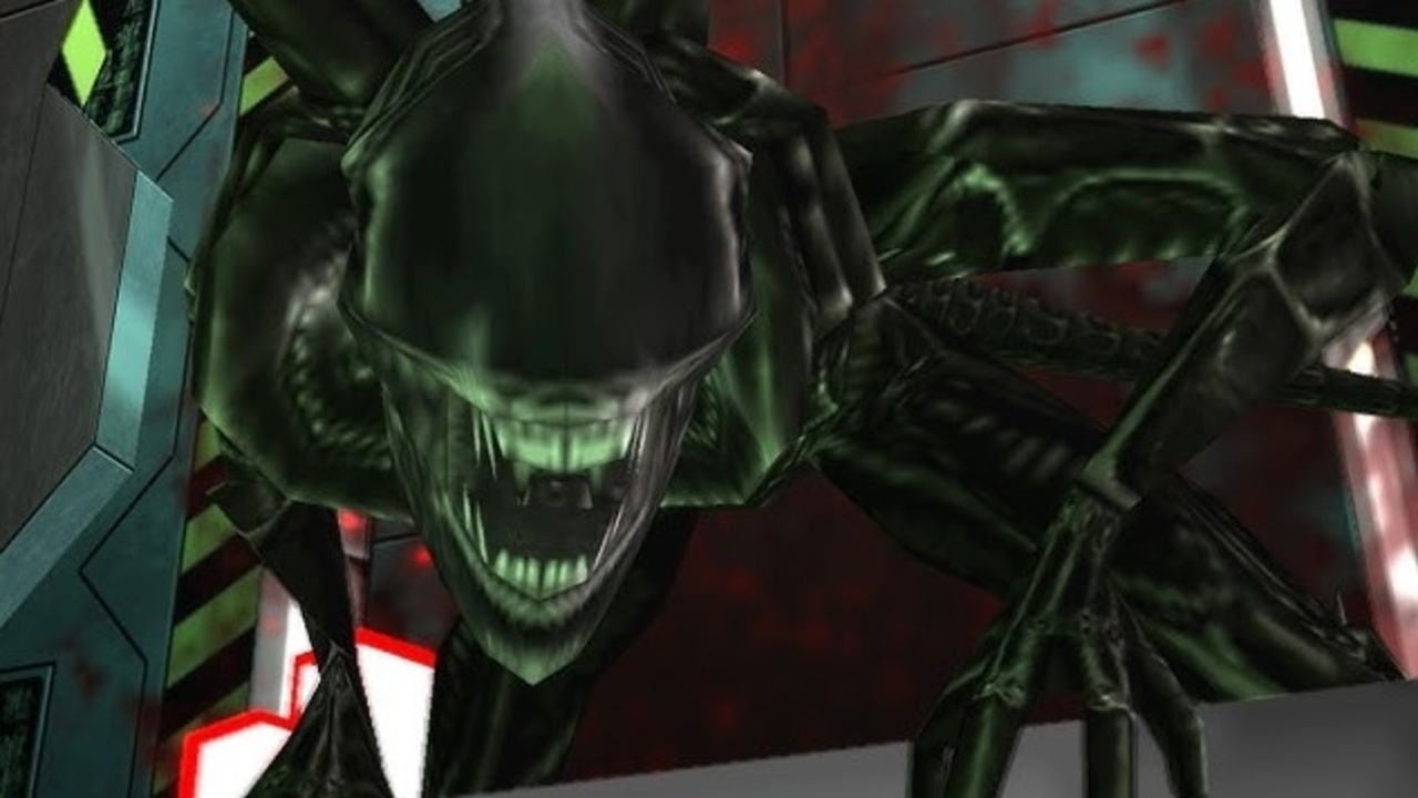 Στιγμιότυπο οθόνης από το Predator: σκυρόδεμα ζούγκλα που δείχνει μια ξενομορφή που σέρνεται και χτυπάει τα δόντια του.