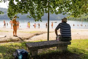 Τα επαναλαμβανόμενα κύματα θερμότητας μπορούν να σας γερνούν όσο το κάπνισμα ή το ποτό